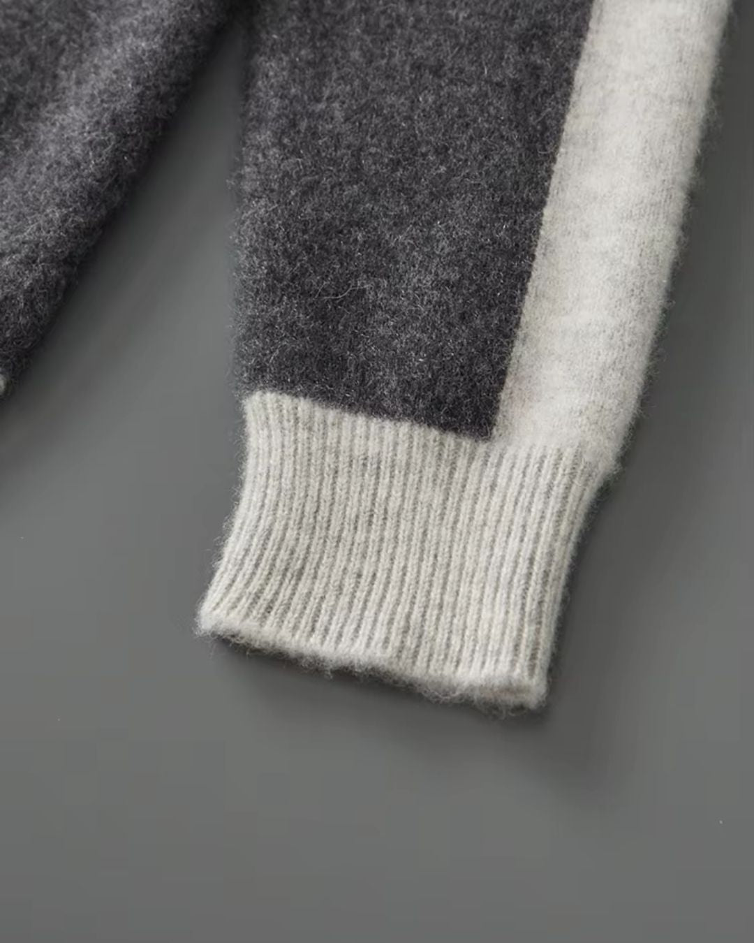 Merino Wool Full-Zip Two-Tone Sweater - Graphite